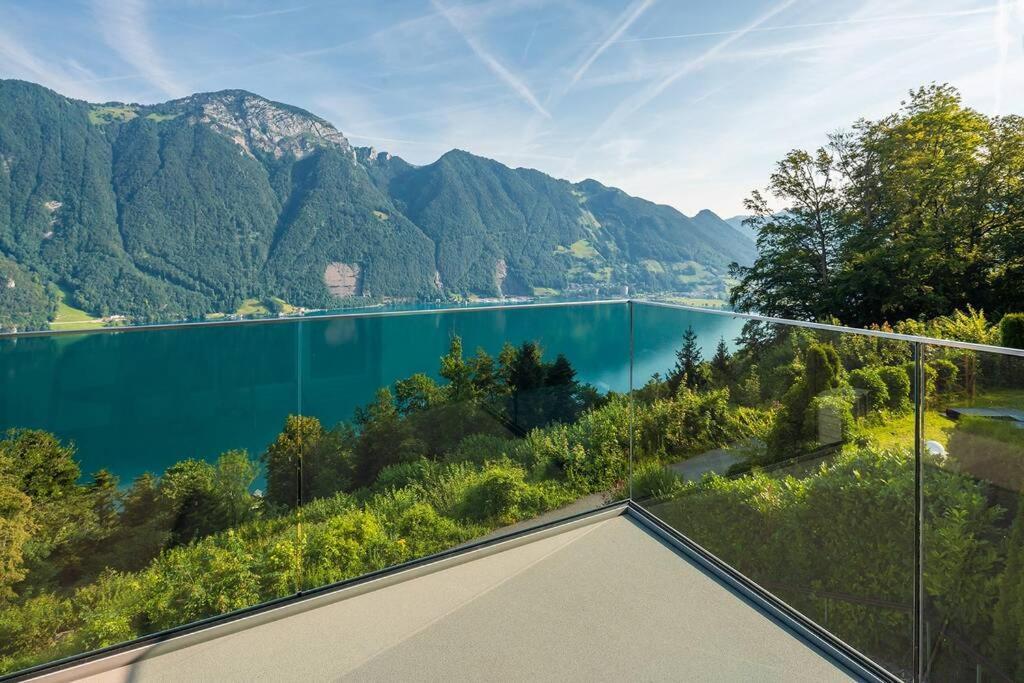 Exklusives Chalet mit traumhafter See- und Bergsicht Seelisberg Exterior foto